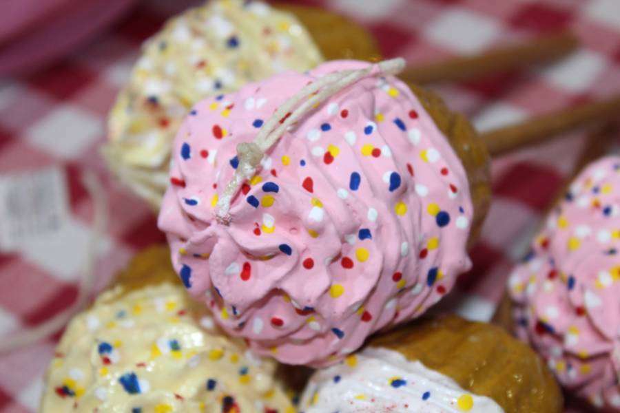 ΠΑΣΧΑΛΙΝΗ ΛΑΜΠΑΔΑ CUPCAKE Φ4Χ7ΕΚ - 2 ΧΡΩΜΑΤΑ